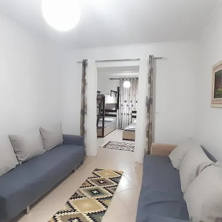 Appartement Taverna Laberia 3 *