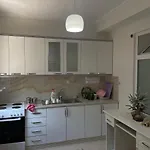 Taverna Laberia 3 Apartment