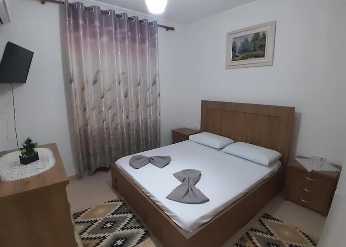 Taverna Laberia 3 公寓 Gjirokastër